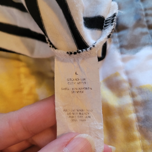 Green Envelope top - Picture 4 of 4